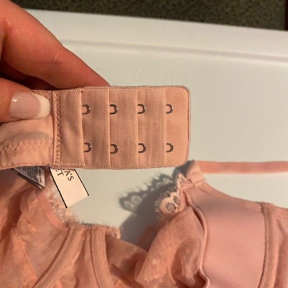 Pink bra - Picture 5 of 5